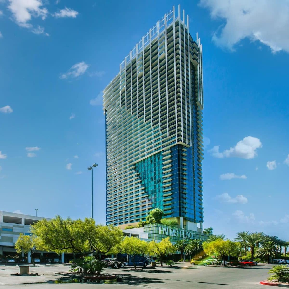 Beautiful Mountain-views At The Palms 11307 *